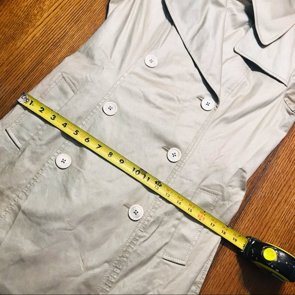 ELIE TAHARI | Med | Trench Coat with soft gold shimmer | PRICE FIRM - Picture 9 of 15